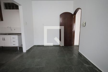 Casa para alugar com 3 quartos, 256m² em Vila Vitória, Santo André