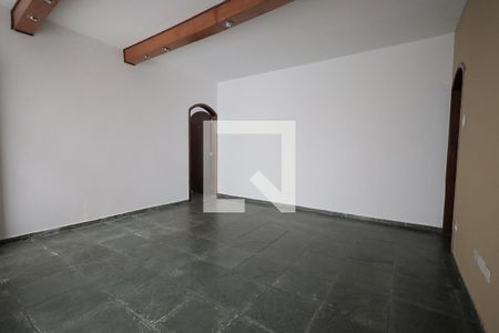 Casa para alugar com 3 quartos, 256m² em Vila Vitória, Santo André