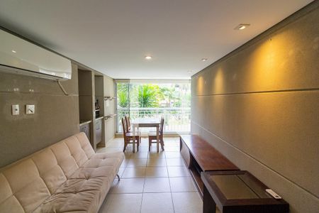 Varanda Gourmet de apartamento à venda com 3 quartos, 112m² em Chácara Santo Antônio (zona Sul), São Paulo