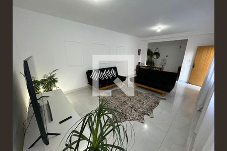 Casa à venda com 3 quartos, 247m² em Sta Cruz Ind, Contagem