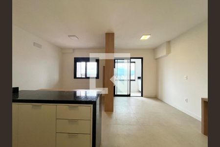 Sala/Quarto de apartamento para alugar com 1 quarto, 55m² em Centro, Campinas