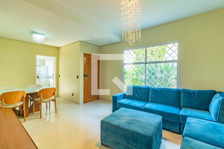 Casa de Condomínio à venda com 4 quartos, 240m² em Vila Guarani (zona Sul), São Paulo