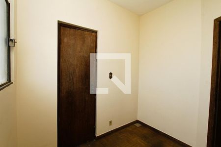 Quarto 1 de apartamento para alugar com 2 quartos, 100m² em Calafate, Belo Horizonte