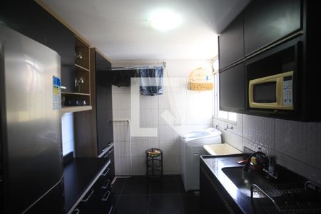 Cozinha de apartamento à venda com 2 quartos, 46m² em Camargos, Belo Horizonte