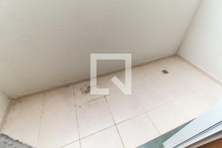 Quintal de kitnet/studio para alugar com 1 quarto, 21m² em Itaquera, São Paulo