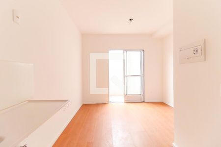 Quarto/Cozinha de kitnet/studio para alugar com 1 quarto, 21m² em Itaquera, São Paulo