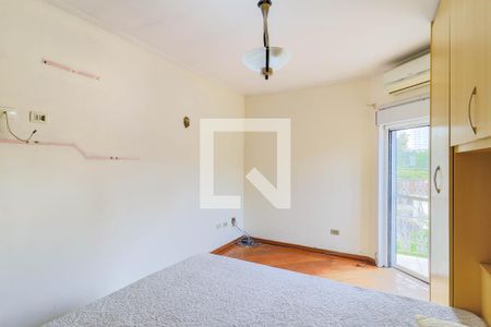 Suíte 1 de casa para alugar com 3 quartos, 220m² em Chácara Monte Alegre, São Paulo