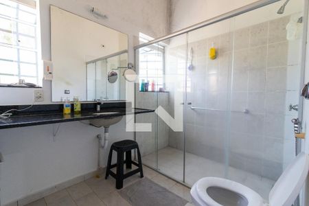 Banheiro da Suíte de casa à venda com 4 quartos, 232m² em Parque das Universidades, Campinas