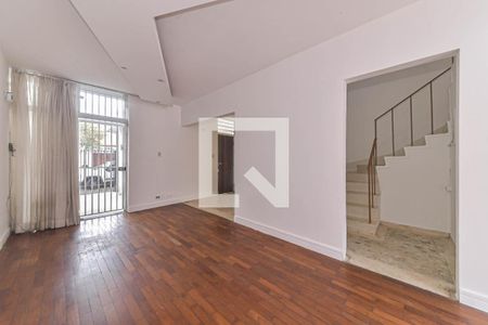 Casa à venda com 3 quartos, 150m² em Campo Belo, São Paulo