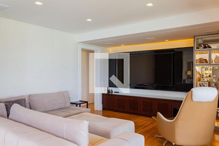 Sala de TV de apartamento à venda com 4 quartos, 255m² em Perdizes, São Paulo