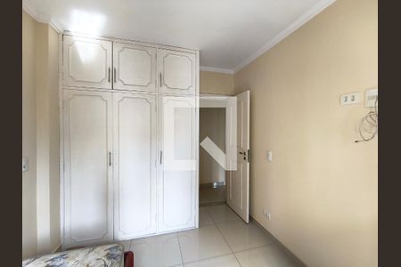 Quarto 1 de apartamento para alugar com 3 quartos, 77m² em Vila Firmiano Pinto, São Paulo