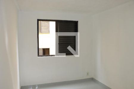 Quarto 1 de apartamento para alugar com 2 quartos, 47m² em Parque Jane, Embu das Artes