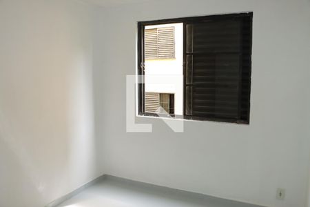 Quarto 1 de apartamento para alugar com 2 quartos, 47m² em Parque Jane, Embu das Artes