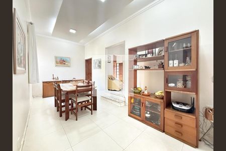 Casa à venda com 4 quartos, 255m² em Jardim America, Belo Horizonte