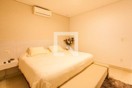 Suite 1 de casa de condomínio para alugar com 4 quartos, 310m² em Jardim Karaíba, Uberlândia