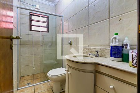 Banheiro social de casa para alugar com 2 quartos, 175m² em Parque Ipe, São Paulo