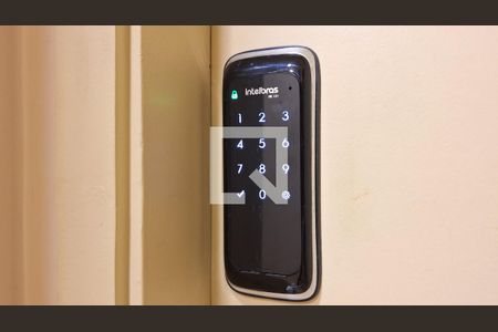 Fechadura eletrônica de apartamento para alugar com 1 quarto, 34m² em Perdizes, São Paulo