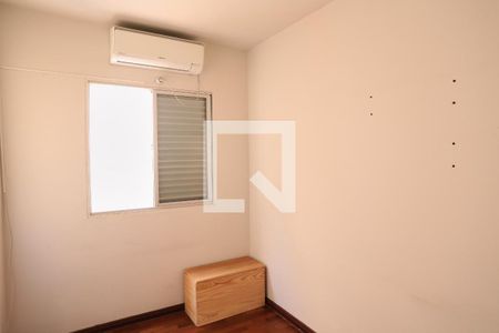Quarto 1 de apartamento à venda com 2 quartos, 55m² em Sagrada Família, Belo Horizonte