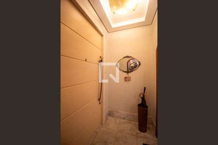 Sala de casa à venda com 4 quartos, 320m² em Tristeza, Porto Alegre