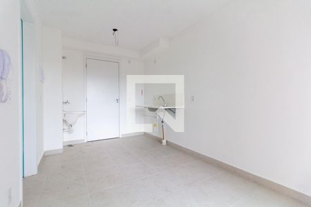 Sala/Cozinha de kitnet/studio para alugar com 1 quarto, 27m² em Penha de França, São Paulo