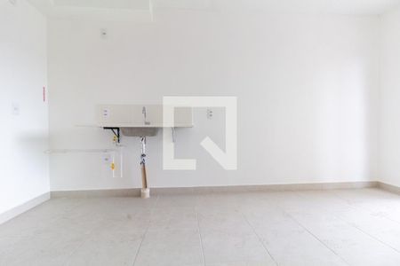 Sala/Cozinha de kitnet/studio para alugar com 1 quarto, 27m² em Penha de França, São Paulo