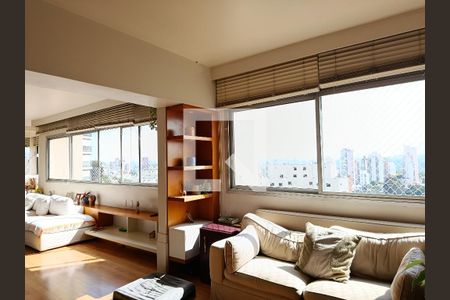 Sala de TV de apartamento à venda com 2 quartos, 126m² em Sumarezinho, São Paulo