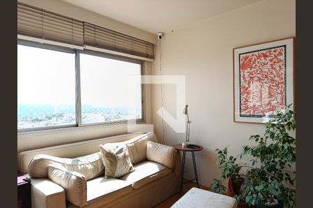 Sala de TV de apartamento à venda com 2 quartos, 126m² em Sumarezinho, São Paulo
