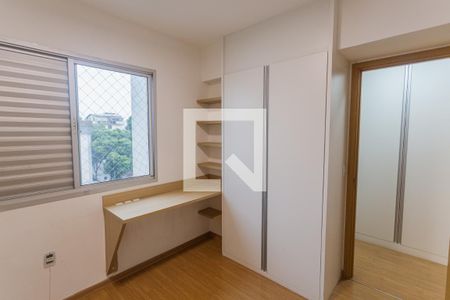 Quarto 1 de apartamento para alugar com 3 quartos, 82m² em Ipiranga, Belo Horizonte