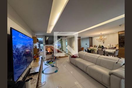 Sala de casa de condomínio à venda com 5 quartos, 250m² em Recreio dos Bandeirantes, Rio de Janeiro