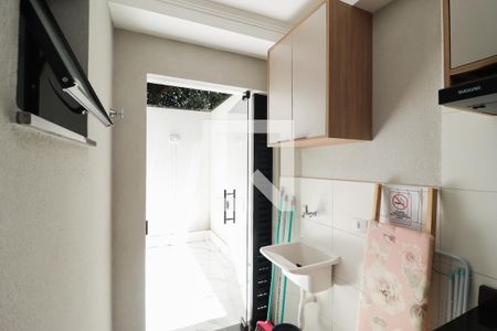 Sala/Cozinha/Área de Serviço de apartamento à venda com 1 quarto, 30m² em Parque Peruche, São Paulo