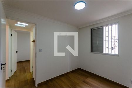 Quarto 1 de apartamento para alugar com 2 quartos, 50m² em Jardim do Tiro, São Paulo