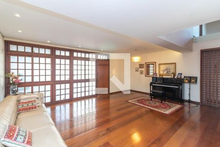 Sala de casa para alugar com 4 quartos, 398m² em Cidade Nova, Belo Horizonte