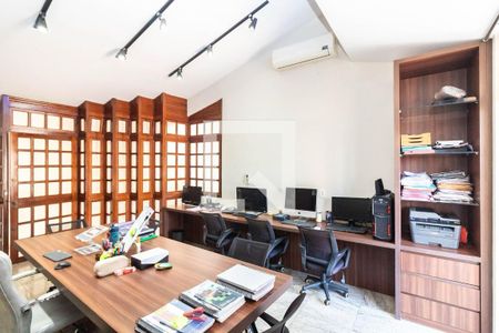 Escritório de casa para alugar com 4 quartos, 398m² em Cidade Nova, Belo Horizonte