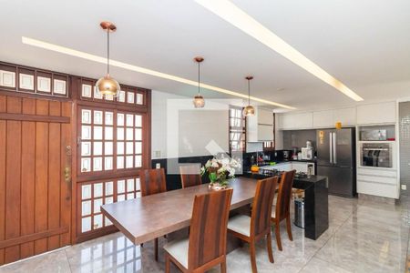 Casa para alugar com 4 quartos, 398m² em Cidade Nova, Belo Horizonte