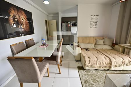 Sala de apartamento para alugar com 2 quartos, 63m² em Setor Faicalville, Goiânia