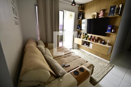 Sala de apartamento para alugar com 2 quartos, 63m² em Setor Faicalville, Goiânia