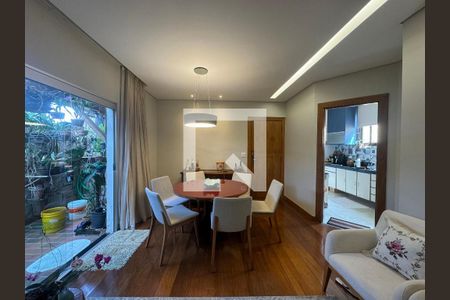 Apartamento à venda com 3 quartos, 102m² em Sagrada Família, Belo Horizonte
