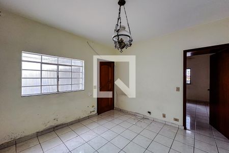 Sala de casa à venda com 4 quartos, 168m² em Vila Santo Estevão, São Paulo