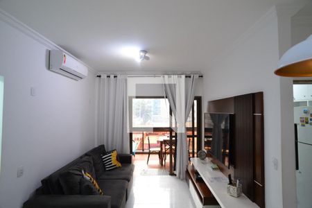 Sala de apartamento para alugar com 1 quarto, 59m² em Barra da Tijuca, Rio de Janeiro