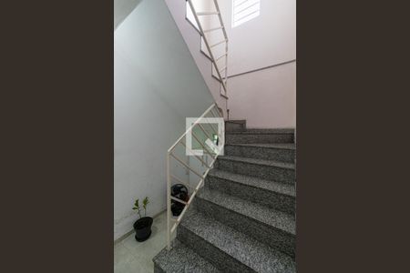 Escada de casa à venda com 3 quartos, 220m² em Vila Santana, São Paulo