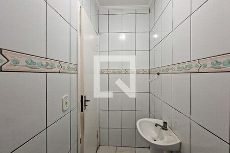 Lavabo  de casa para alugar com 2 quartos, 80m² em Guilhermina, Praia Grande