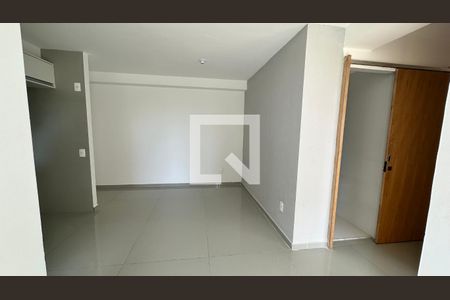 Sala de apartamento para alugar com 3 quartos, 55m² em Barra Olímpica, Rio de Janeiro