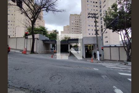 Fachada e portaria de apartamento para alugar com 3 quartos, 63m² em Vila Moraes, São Paulo