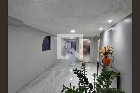 Hall de entrada de apartamento para alugar com 3 quartos, 63m² em Vila Moraes, São Paulo