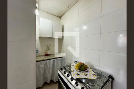 Cozinha de apartamento para alugar com 1 quarto, 50m² em Santa Teresa, Rio de Janeiro