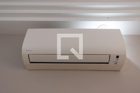 Sala  de casa à venda com 3 quartos, 175m² em Vila Mira, São Paulo