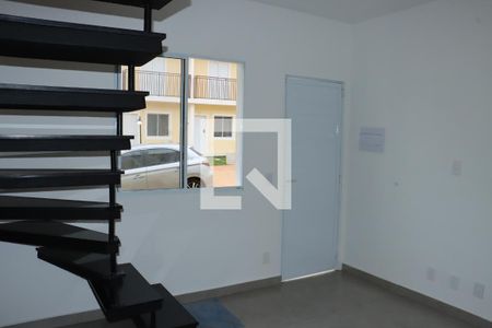 Casa de Condomínio para alugar com 2 quartos, 80m² em Chácara Ondas Verdes, Cotia