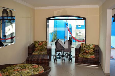 Sala de casa para alugar com 4 quartos, 342m² em Vila Nova Manchester, São Paulo