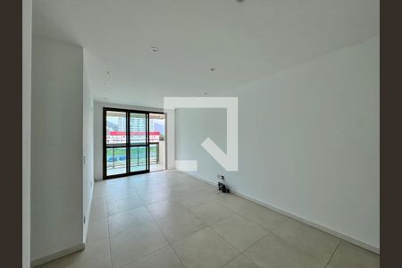 Sala de apartamento para alugar com 2 quartos, 75m² em Recreio dos Bandeirantes, Rio de Janeiro