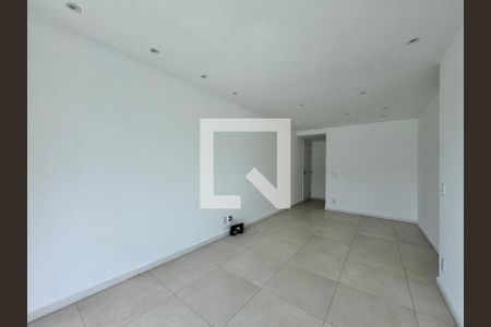 Apartamento para alugar com 2 quartos, 75m² em Recreio dos Bandeirantes, Rio de Janeiro